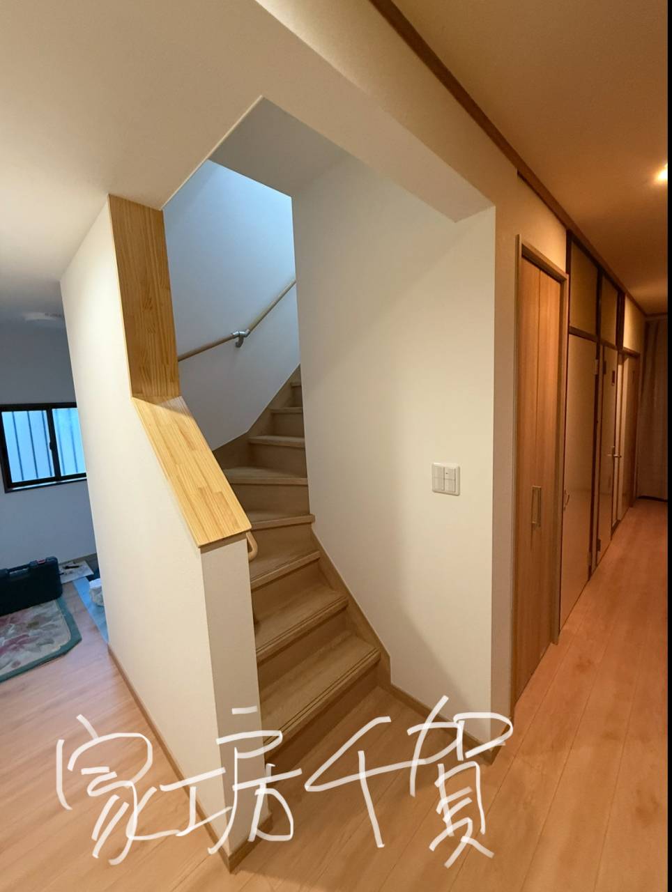 施工事例　階段架け替え工事　急勾配の階段を緩やかにする事例