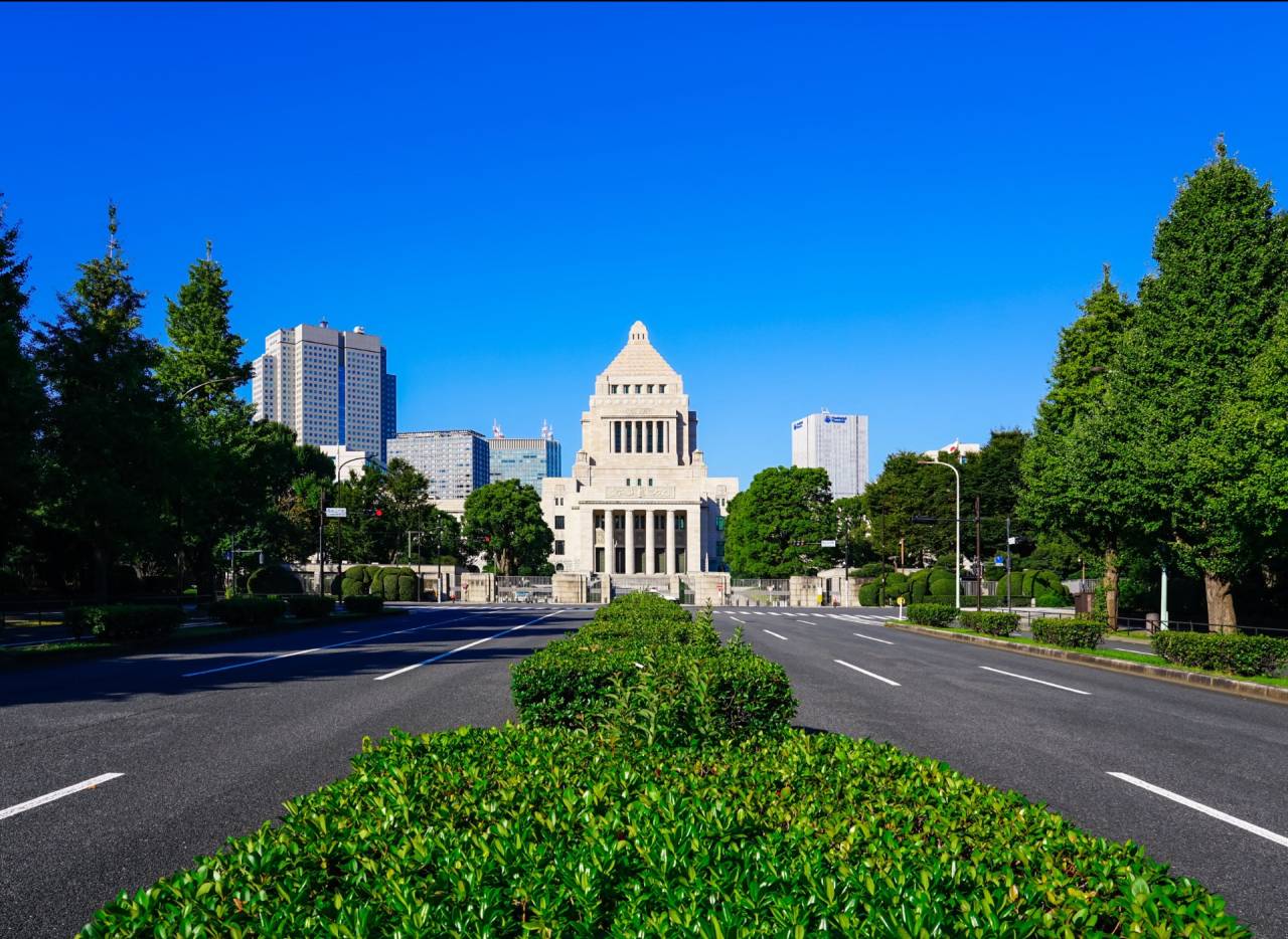 the end．主役の役目を終えたんだと思う。自由でもなく、民主的でもなくなった。