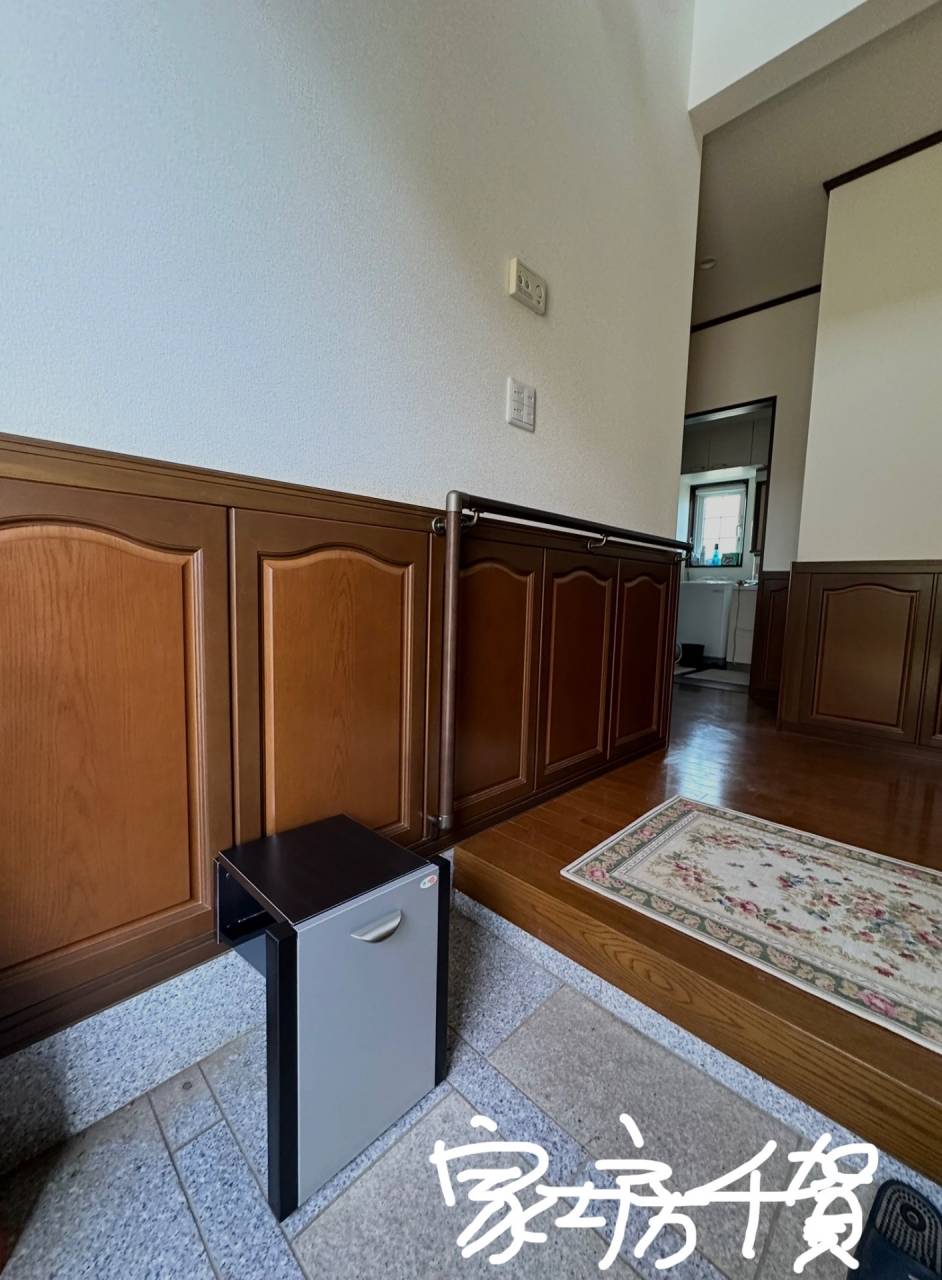 施工事例　介護保険補助金活用リフォーム　手摺取付＆折畳式椅子取付工事